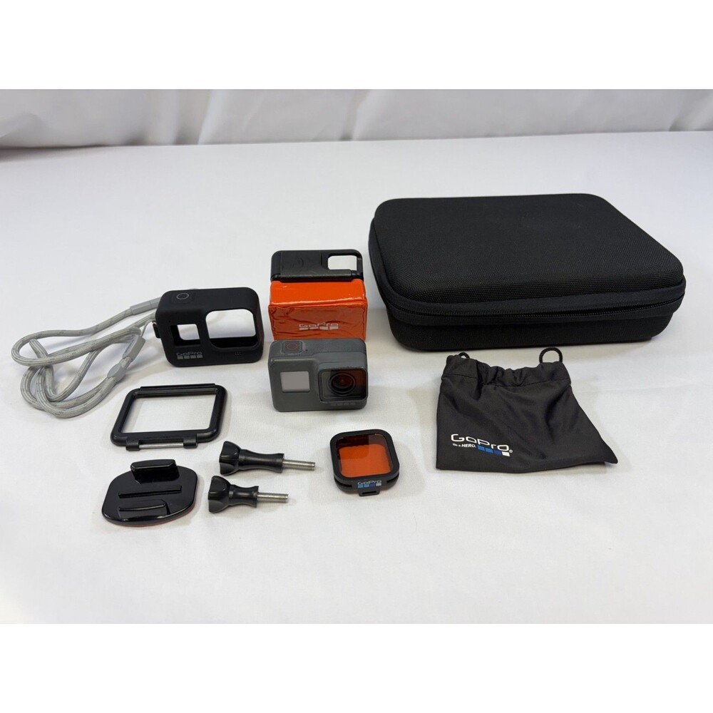 GoPro Hero5 w/ Accessories (TESTED/WORKS)